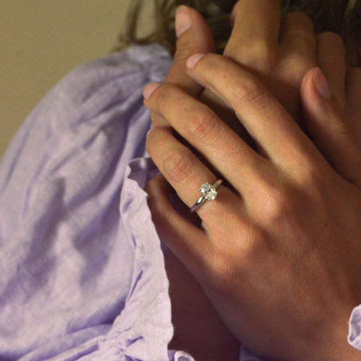Uny Solitaire Ring